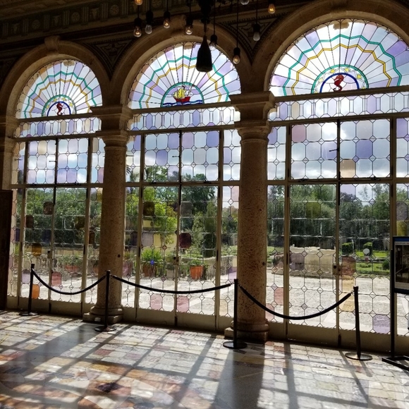 Meet PoshAmbassador, Jenga - Picture 13 of 16